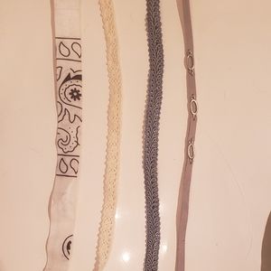 Set of 4 choker necklaces